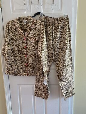 NW Leopard-Print Polyester Pajama Set in Gold and Black by Kathryn